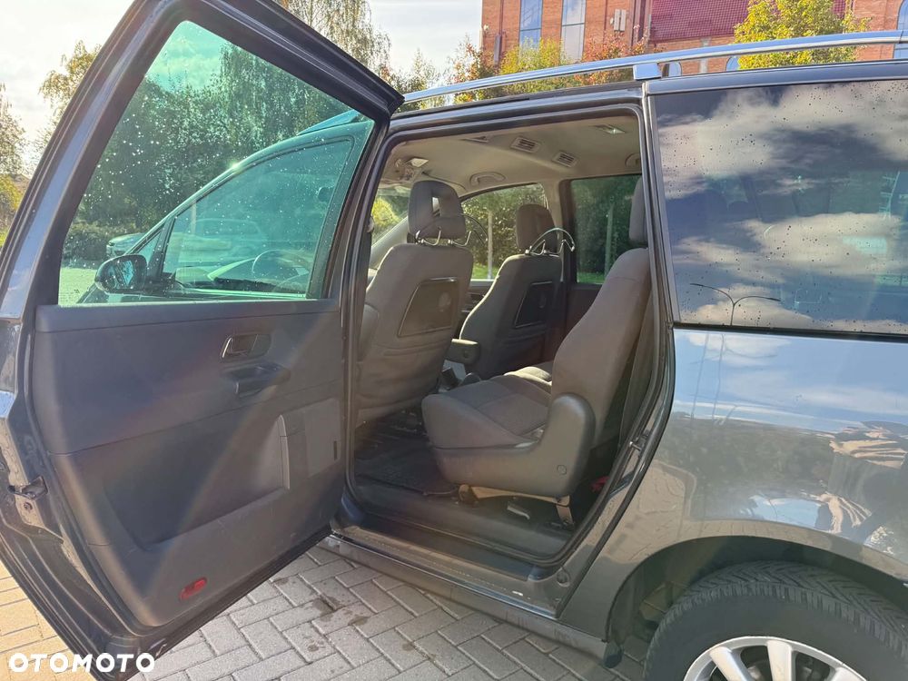 Volkswagen Sharan - 12