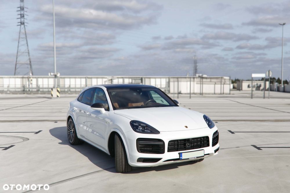 Porsche Cayenne Turbo S E-Hybrid Tiptronic S - 4