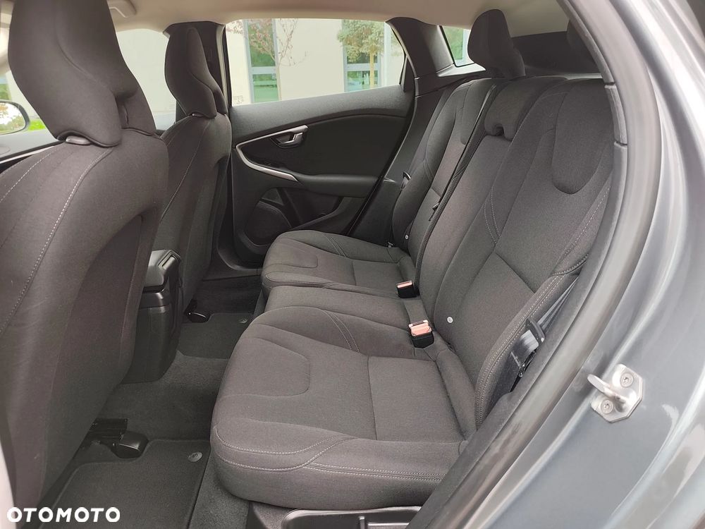 Volvo V40 - 14