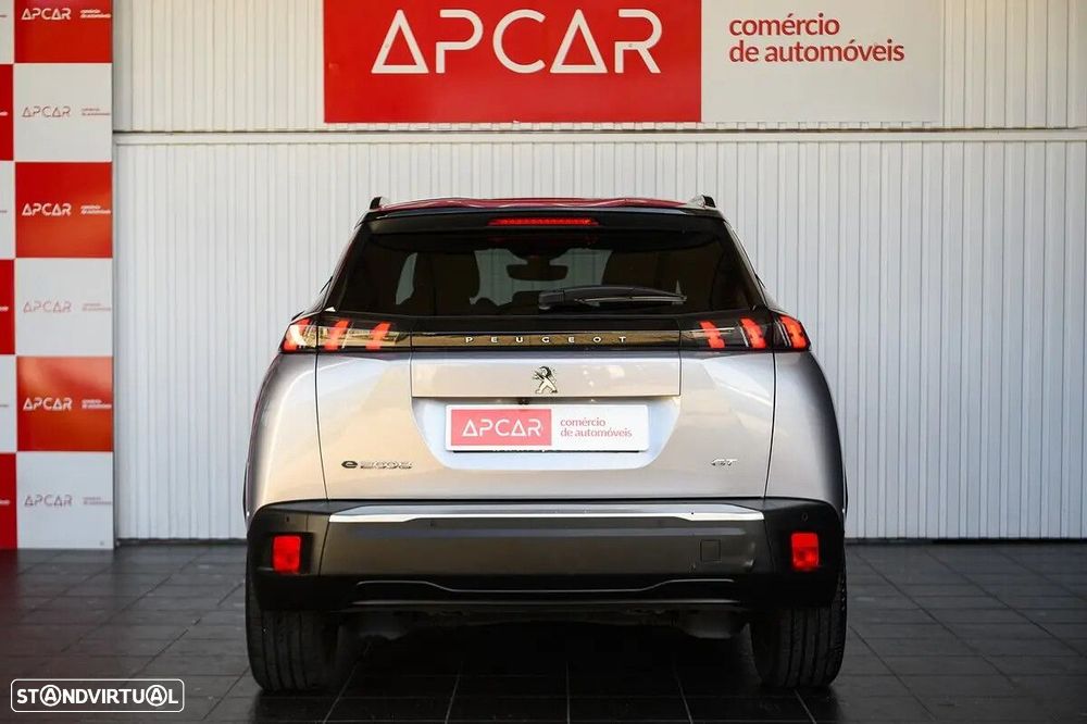 Peugeot e-2008 50 kWh GT Pack - 4