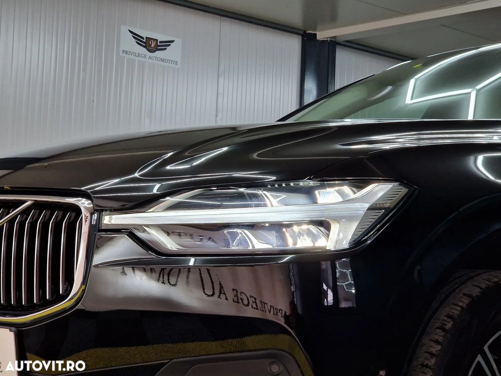 Volvo XC 60 B4 MHEV AWD Inscription - 37