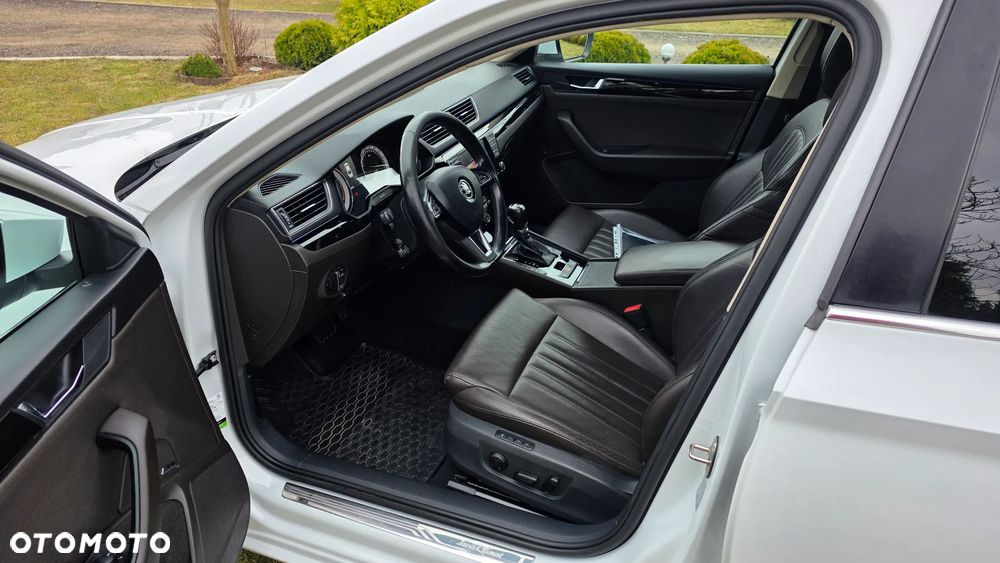 Skoda Superb 2.0 TDI L&K DSG - 13