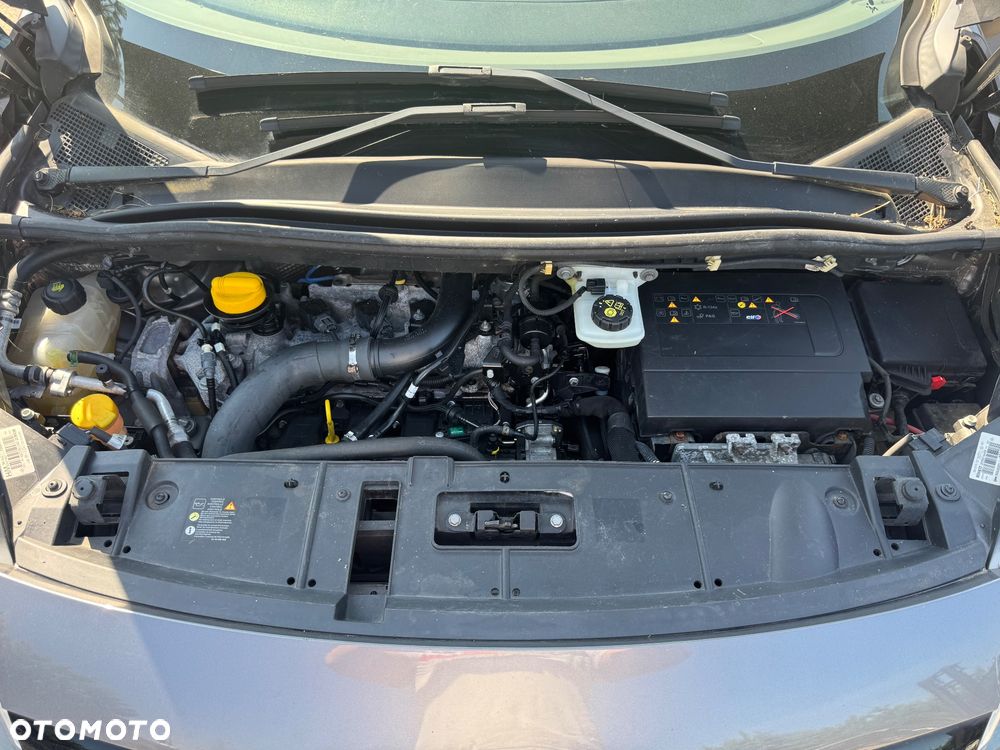 Renault Scenic ENERGY TCe 130 BOSE EDITION - 13