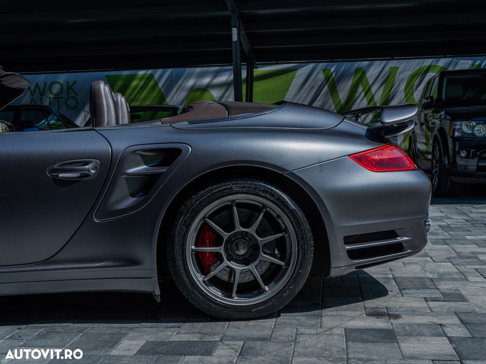 Porsche 911 - 8