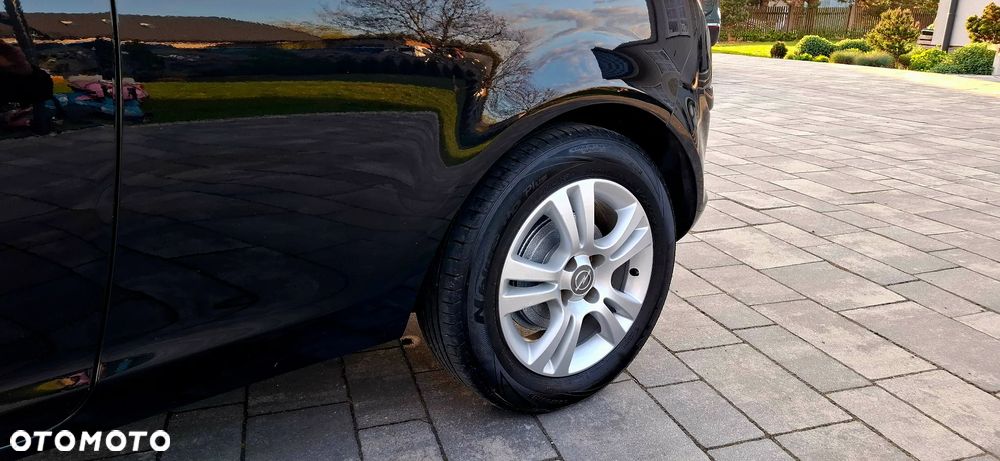 Opel Corsa 1.4 16V Energy - 14