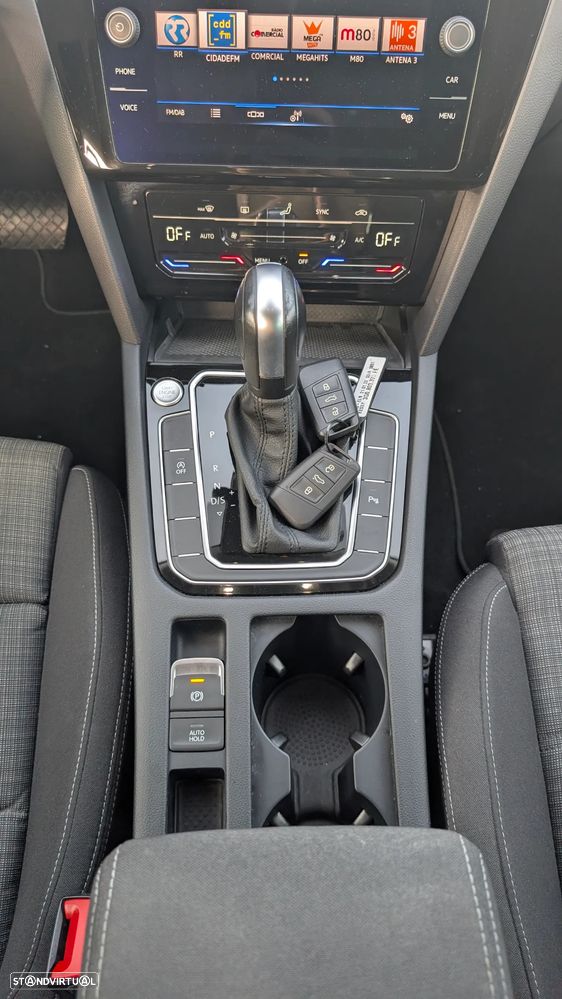 VW Passat Variant 2.0 TDI Business DSG - 19