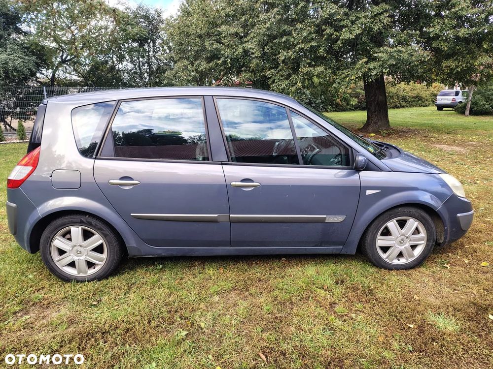 Renault Scenic - 10