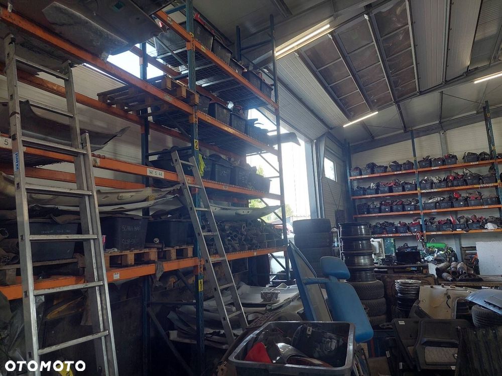 KOMPLETNY TYŁ KLAPA ZDERZAK LAMPA AUDI A4 B5 FL LZ5L - 11