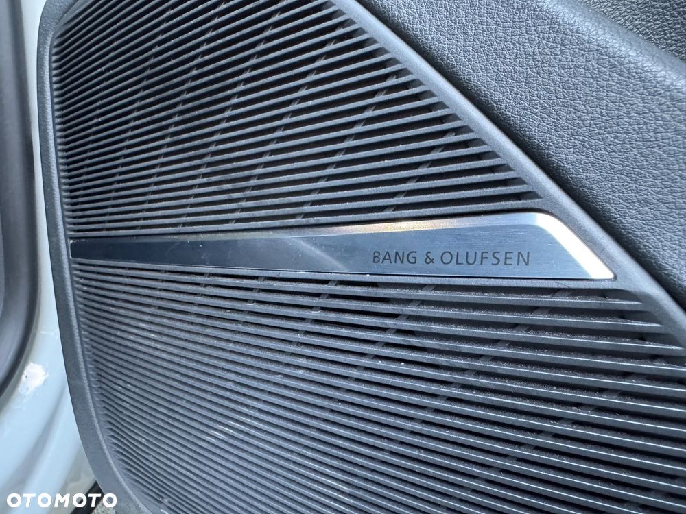 Audi Q8 - 35