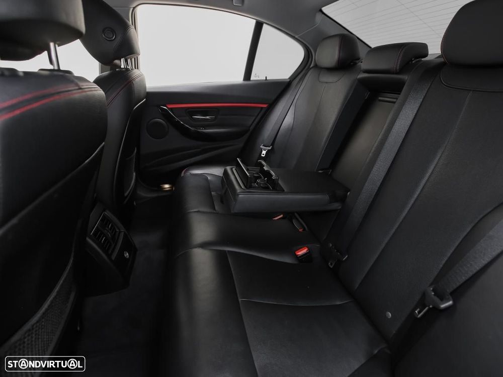 BMW 335 d xDrive - 15