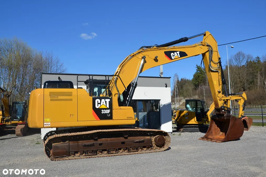 Caterpillar CAT 330 F - 11
