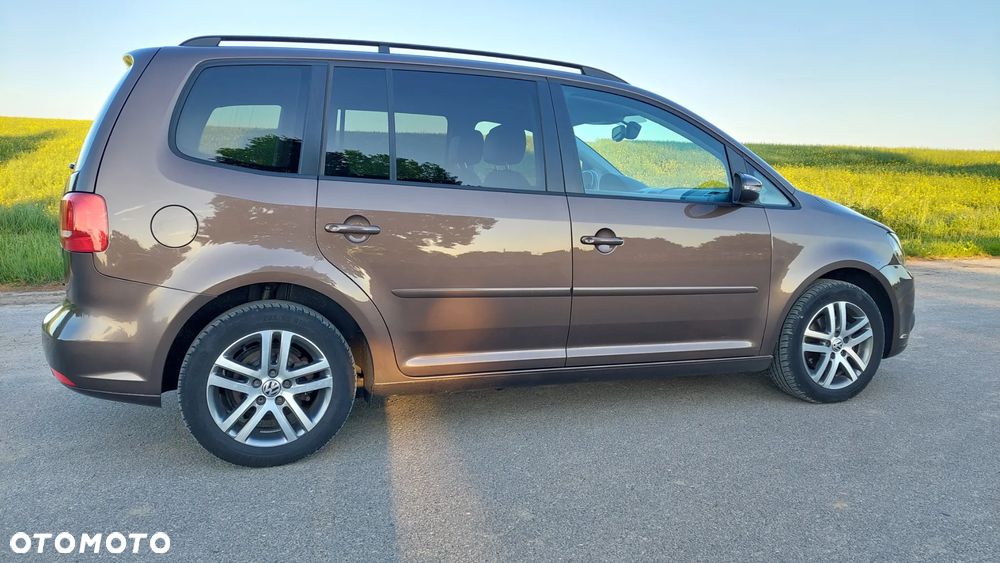 Volkswagen Touran 1.6 TDI DPF Highline DSG - 32