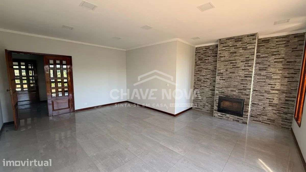 T3 c/ Lugar de Garagem em Paços de Brandão - Grande imagem: 5/29