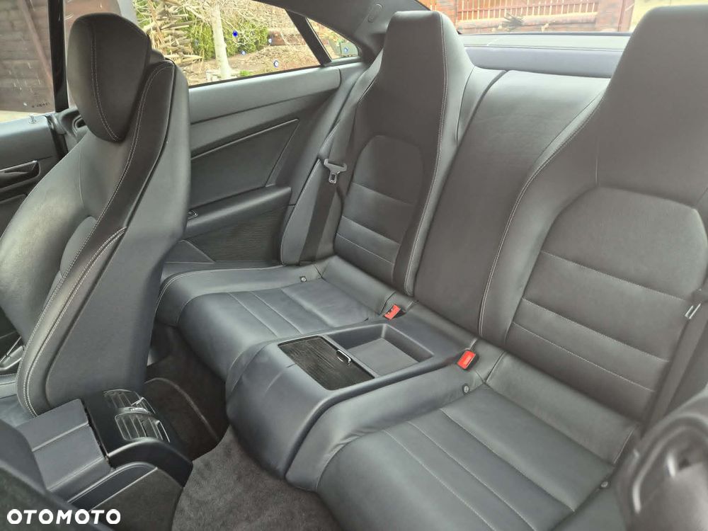 Mercedes-Benz Klasa E 250 BlueTEC 9G-TRONIC Elegance - 11