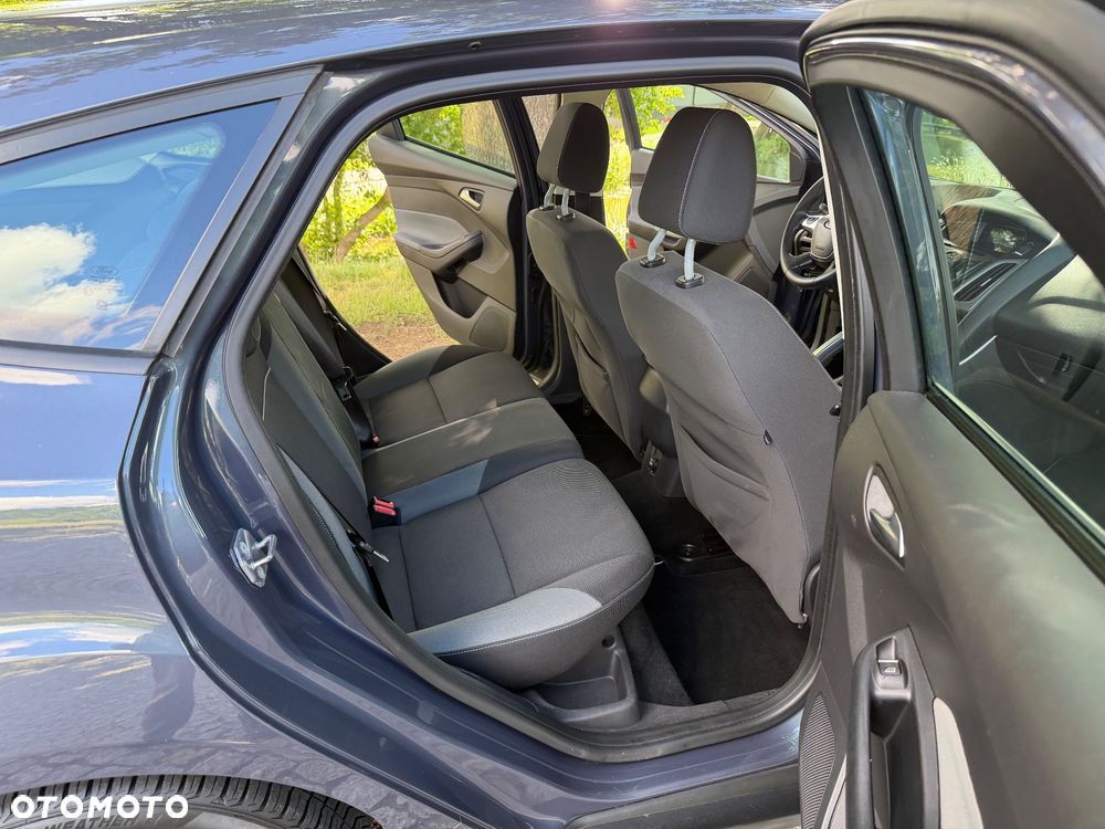 Ford Focus 1.6 TDCi DPF Champions Edition - 24