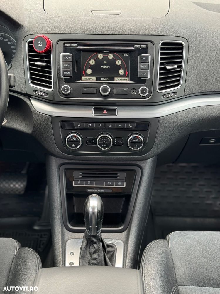 Volkswagen Sharan 2.0 TDI DSG BlueMotion Technology Comfortline - 13