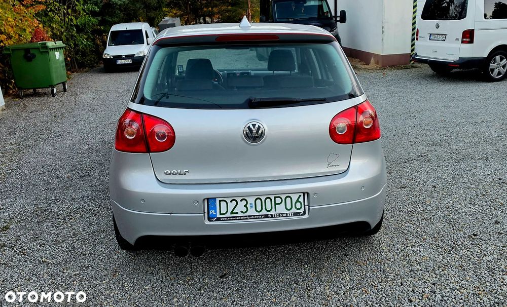 Volkswagen Golf - 6