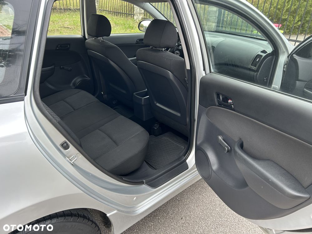 Hyundai i30 1.4 Classic + EU5 - 10