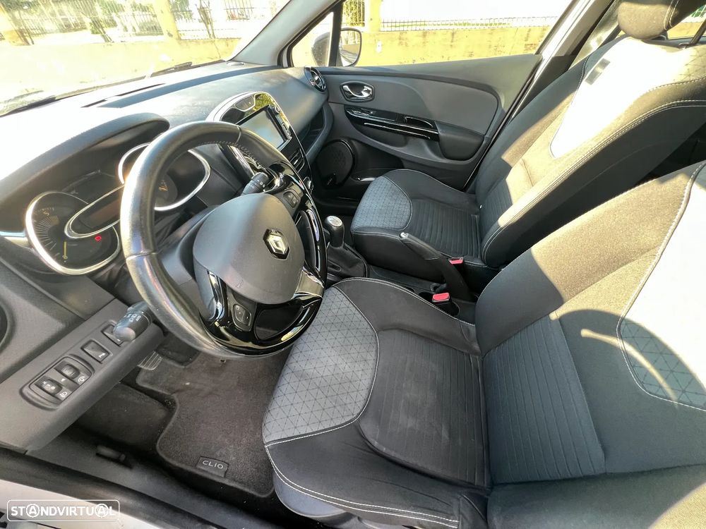 Renault Clio 1.5 dCi Luxe - 10