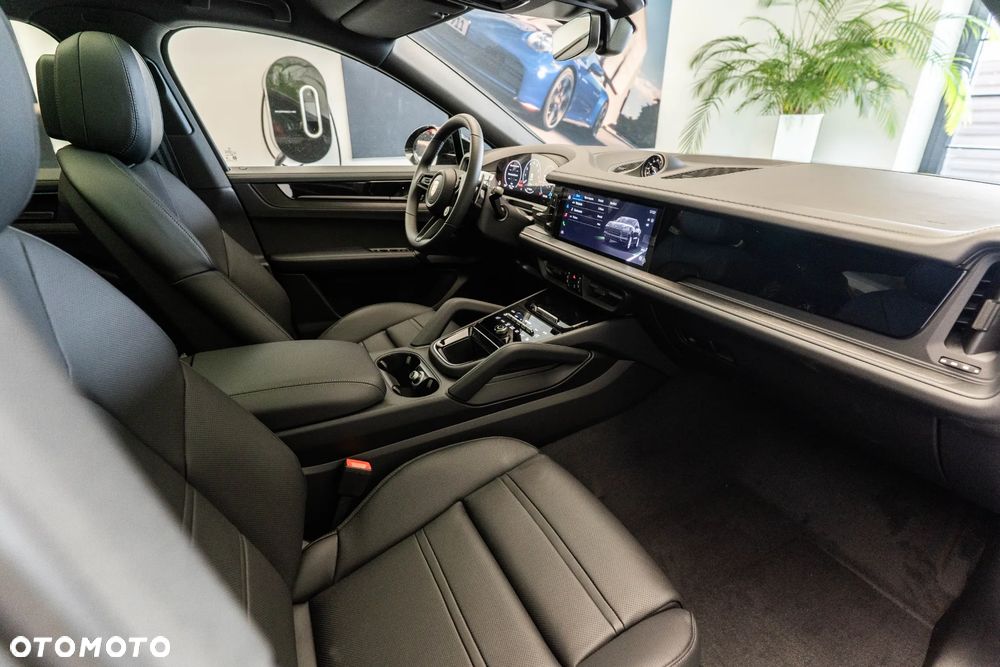 Porsche Cayenne E-Hybrid PHEV Black Edition - 16