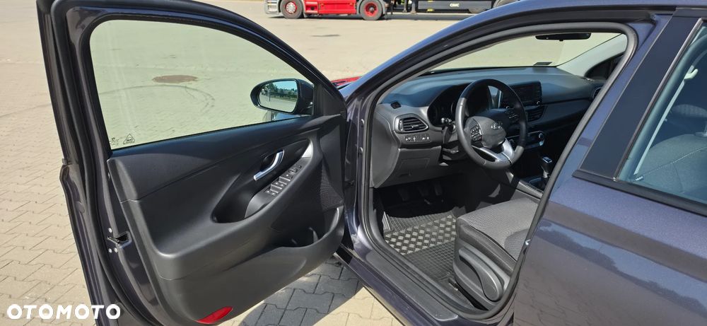 Hyundai i30 1.0 T-GDI Classic + - 4