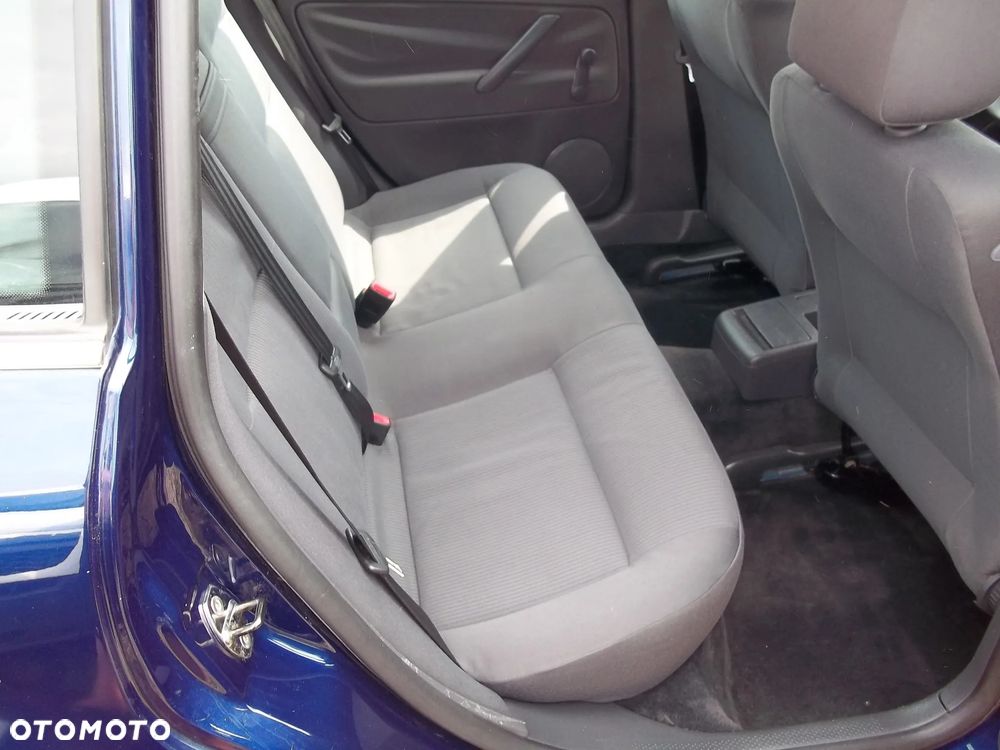 Volkswagen Passat 1.9 TDI - 10