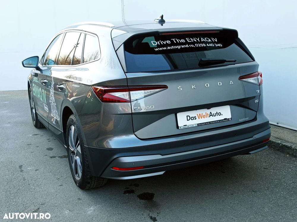 Skoda Enyaq iV Electric 80 - 11