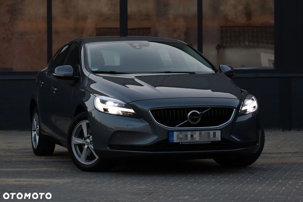 Volvo V40 T2 Drive-E Kinetic - 1