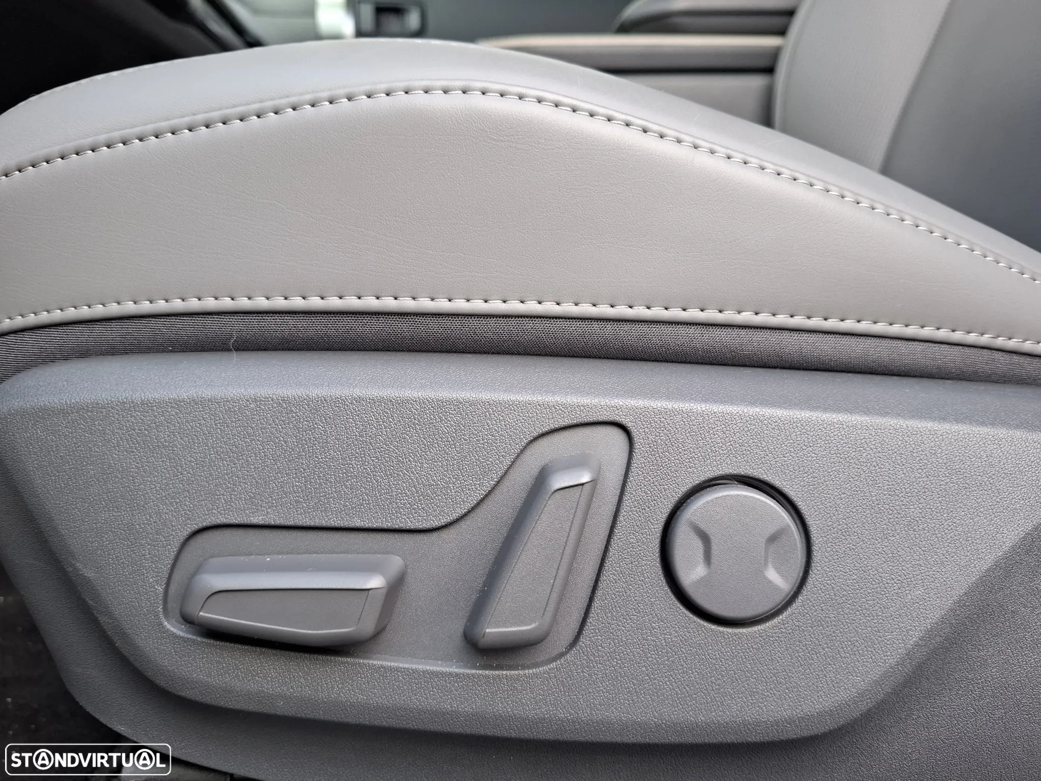 Kia EV3 81.4 kWh Tech - 29