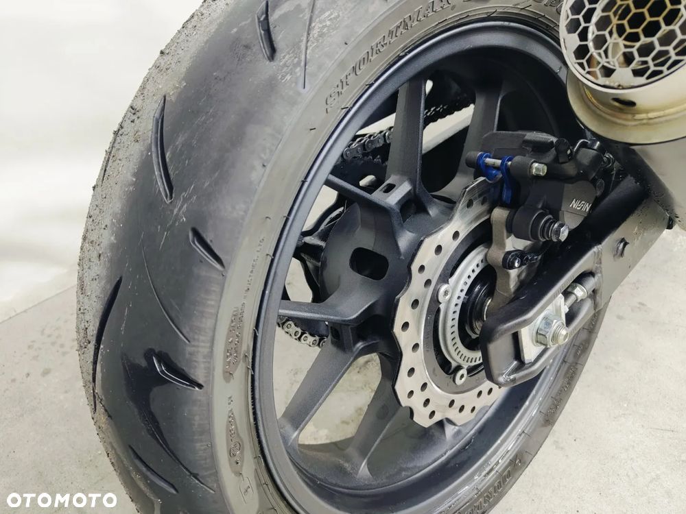 Honda Hornet - 12