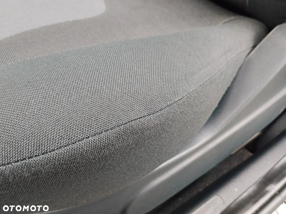 Ford KA 1.2 Titanium ASS EU6 - 28