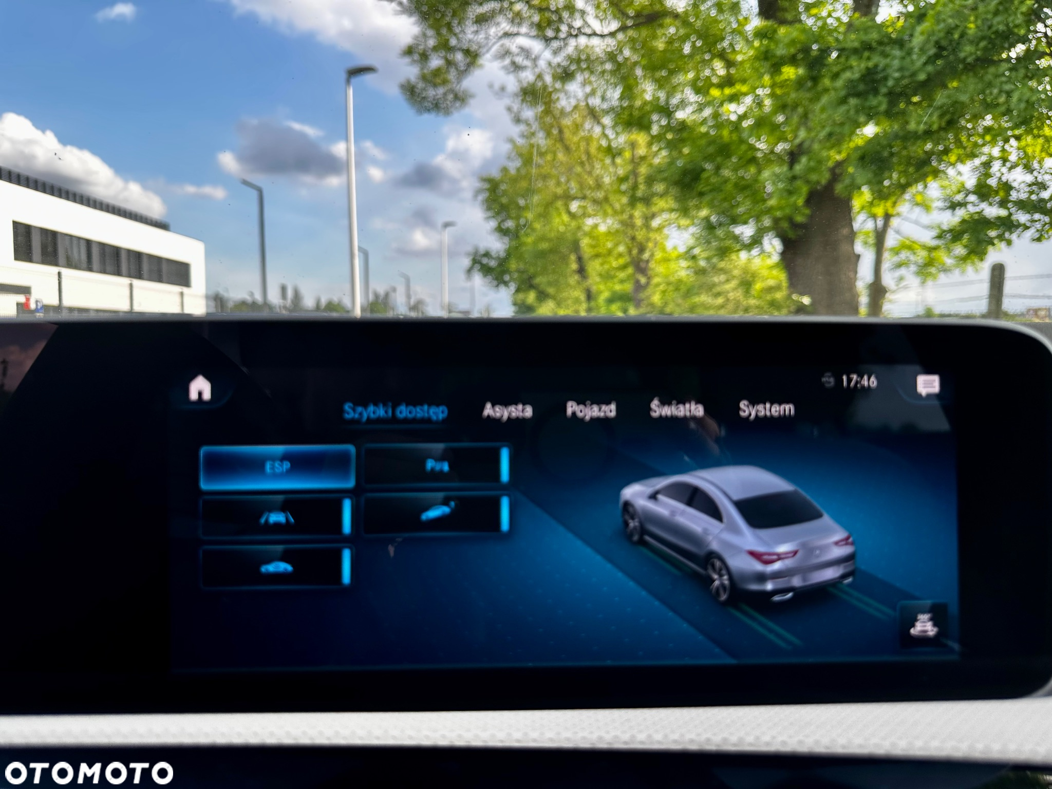 Mercedes-Benz CLA 180 Progressive 7G-DCT - 30
