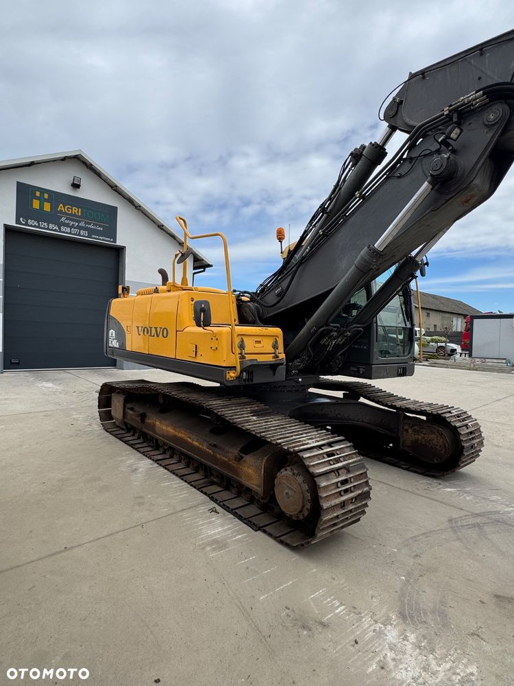 Volvo EC 240 CNL - 8