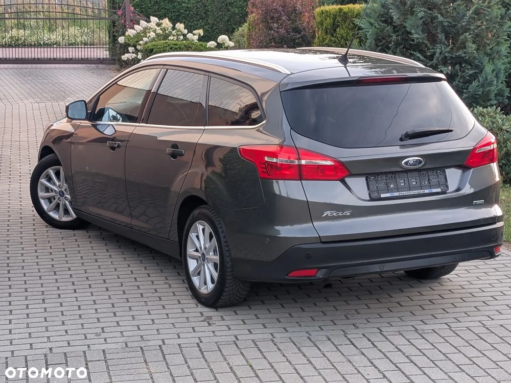 Ford Focus - 12