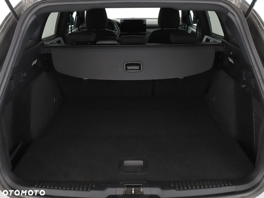 Ford Focus 1.0 EcoBoost Hybrid ST-LINE - 21