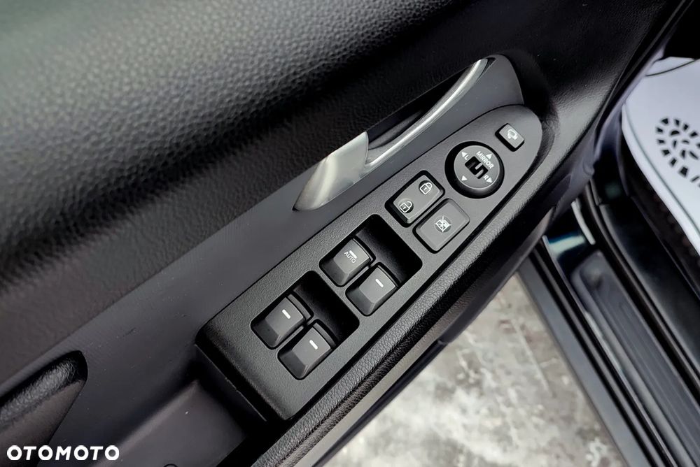 Kia Sportage 1.6 GDI L 2WD - 17