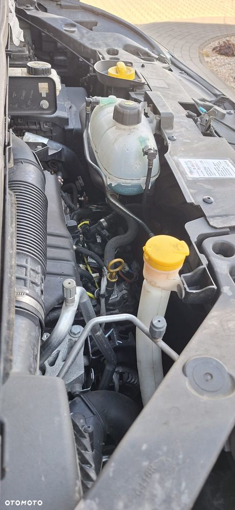 Renault Trafic 2.0 dCi EDC - 27