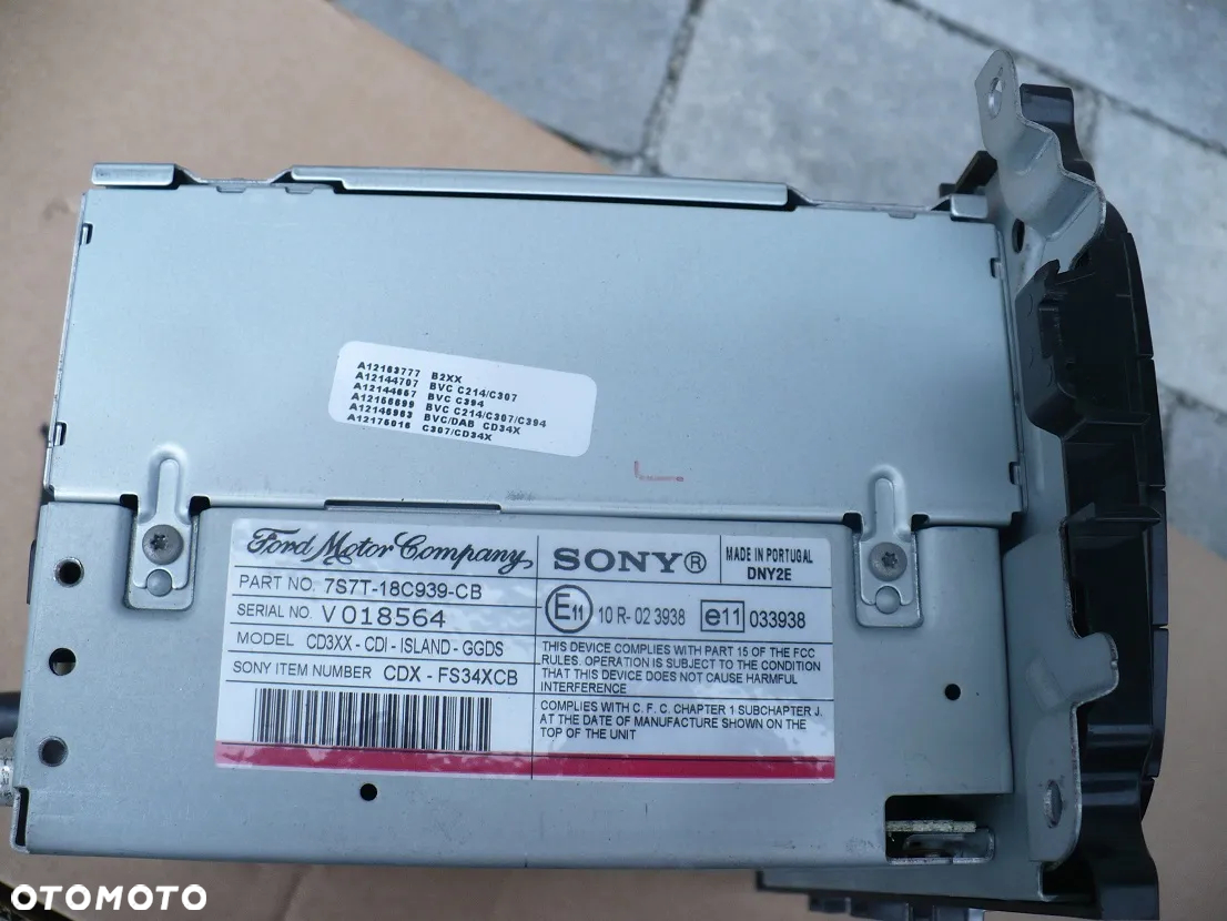 FORD RADIO 7S7T-18C939-CB SONY CDX-FS34XCB EU. - 2