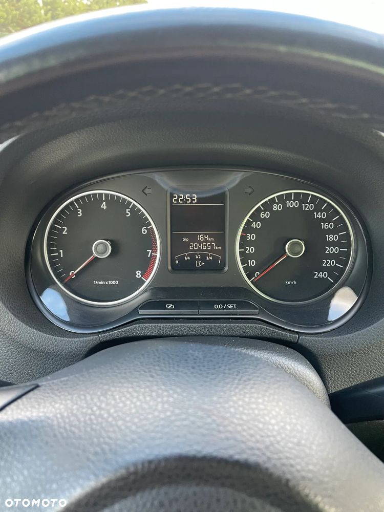 Volkswagen Polo 1.2 Blue Motion Technology Team - 16