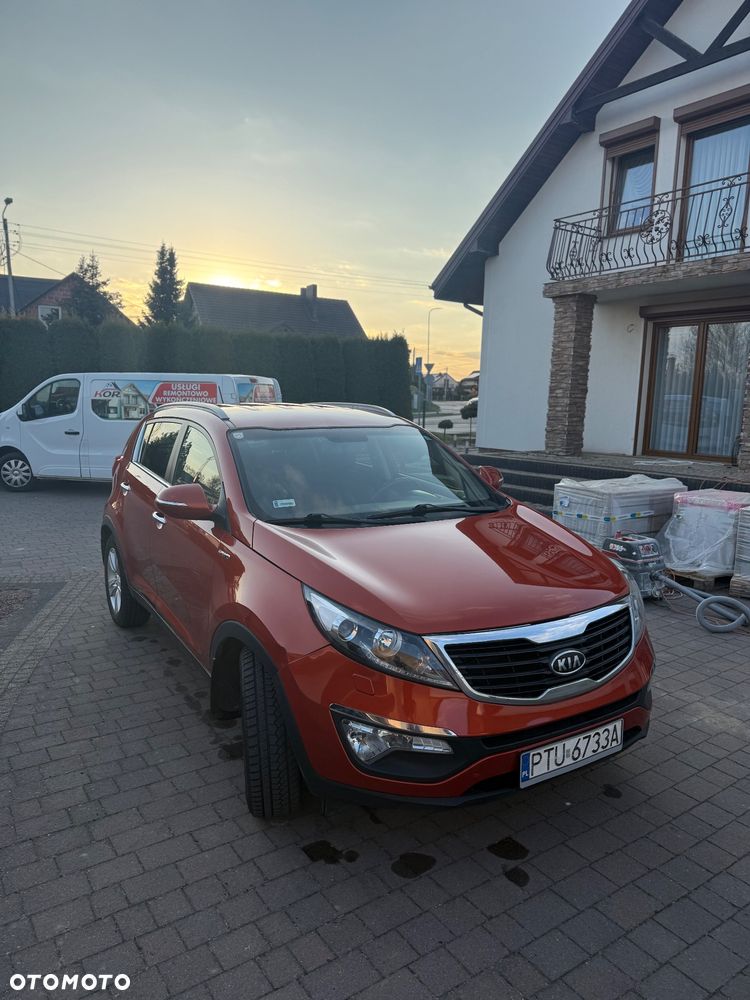 Kia Sportage 2.0 CRDI 4WD Automatik Dream-Team Edition - 4