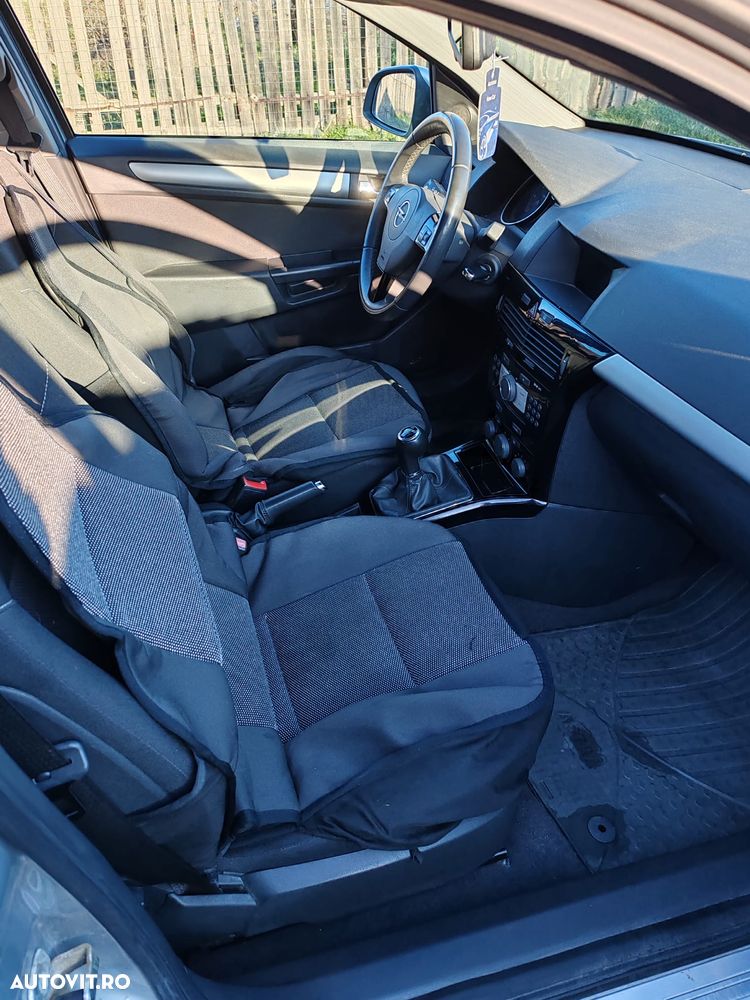 Opel Astra 1.7 CDTI - 4