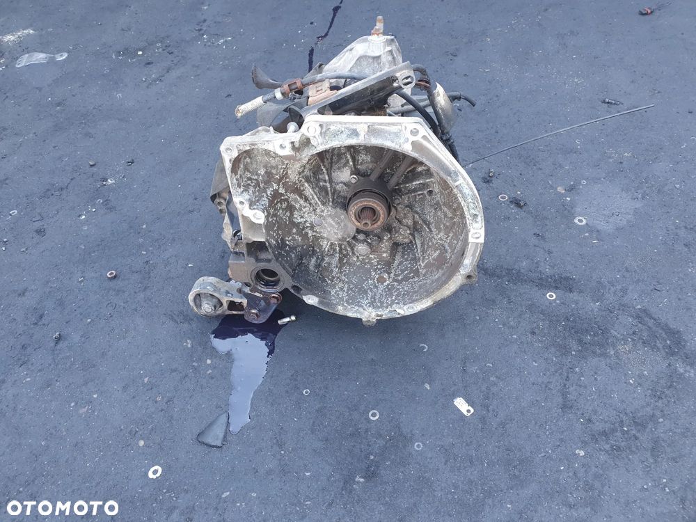 SKRZYNIA BIEGÓW FORD FIESTA 1.6 TDCI 8A6R 7002 FA - 2