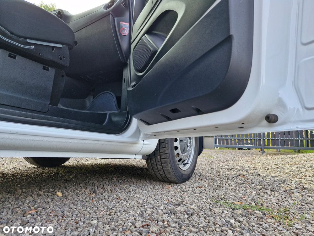 Mercedes-Benz Vito - 23