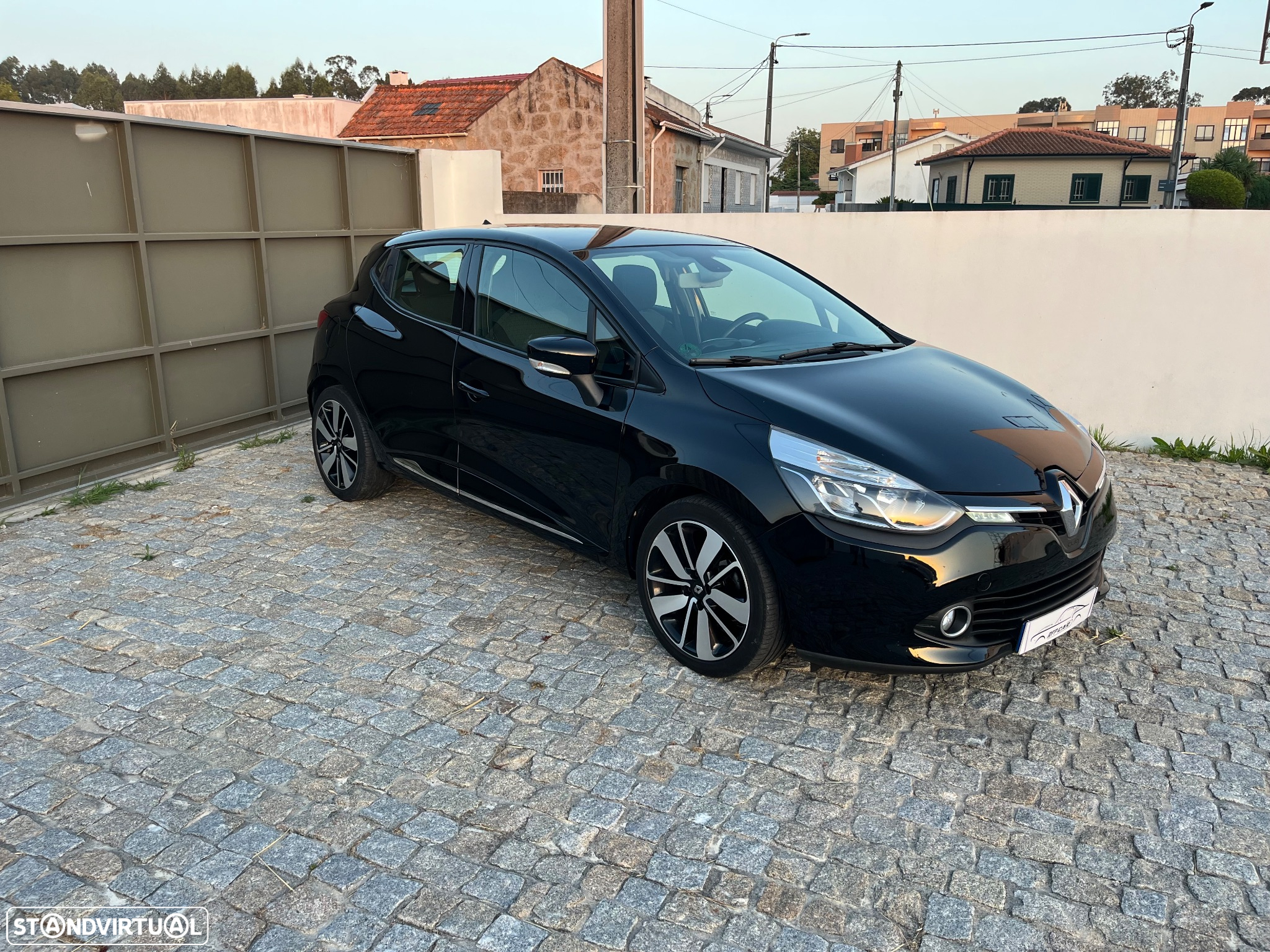 Renault Clio (Energy) TCe 90 Start & Stop LIMITED - 6