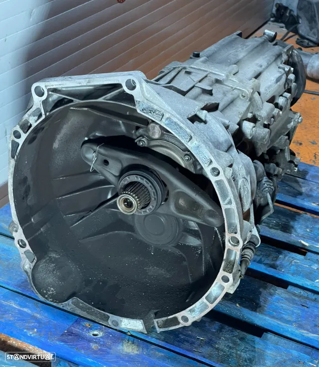 Caixa de Velocidades BMW Serie 3 E90/E91/E92/E93 Ref: 2300-7582710/GS6-53DZ - 2