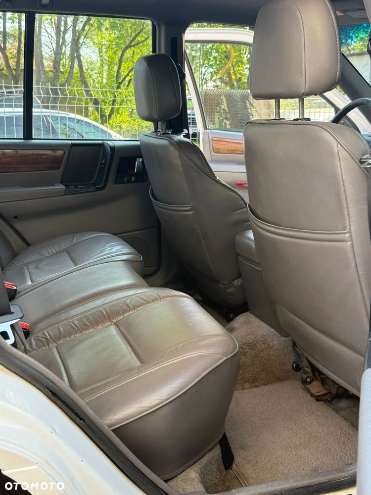 Jeep Cherokee 4.0 Limited - 16