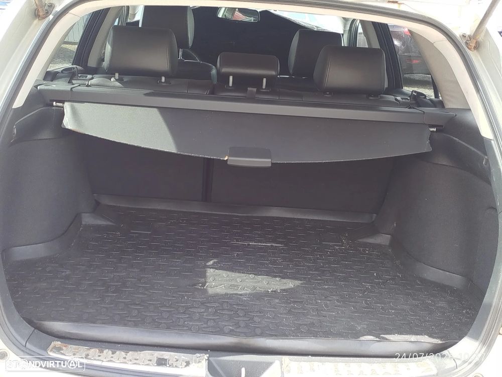 Toyota Avensis - 17
