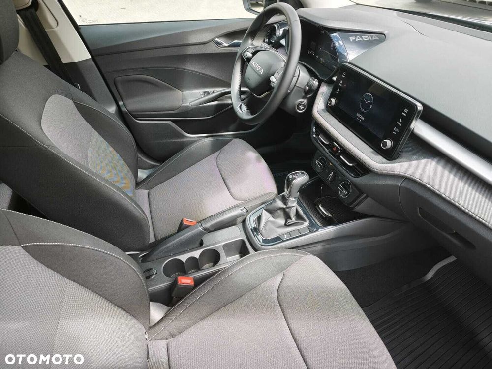 Skoda Fabia 1.0 TSI Selection DSG - 17