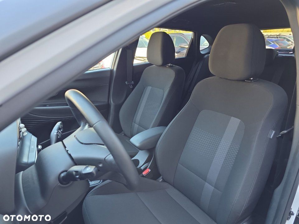 Hyundai i20 - 12