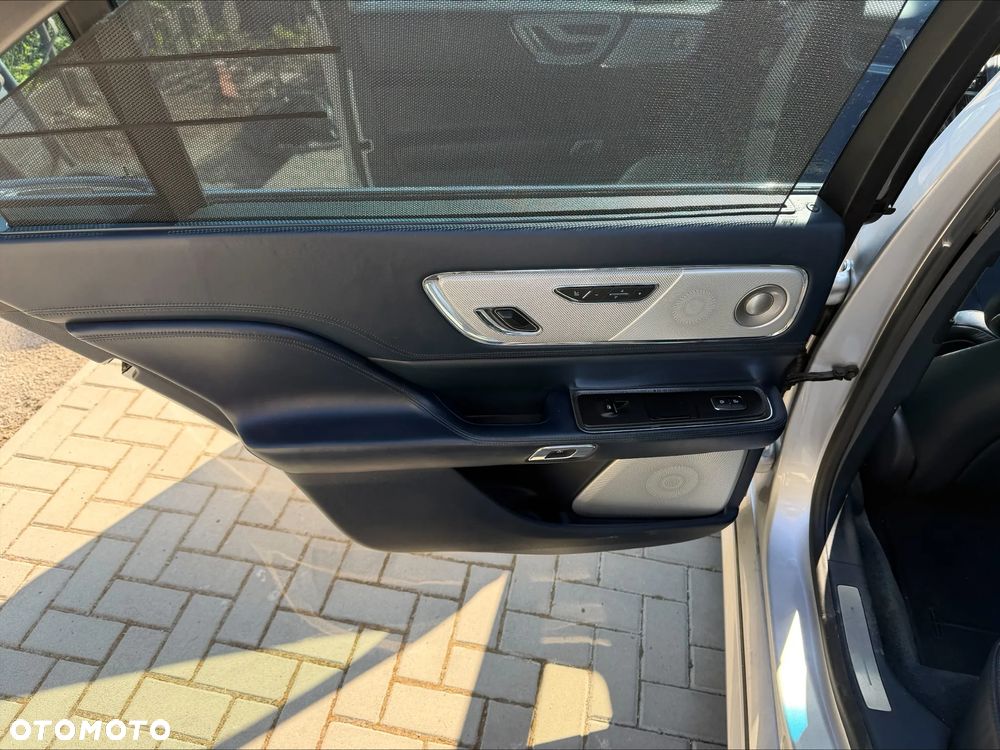 Lincoln Continental - 11